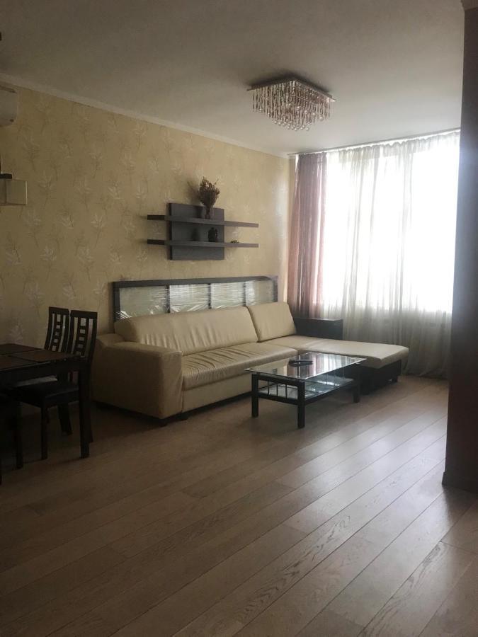 Apartments Near Park Peremohy Odessa Exteriör bild